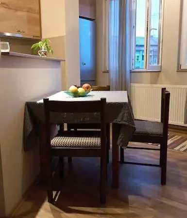 Apartament Kutak *